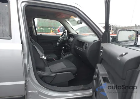 2015 Jeep Patriot Sport z USA, uszkodzony, nr VIN 1C4NJRBB6FD323704